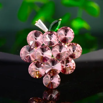 Нова брошка от изкуствени кристал във формата на грозде, елегантни и красиви щипки за дрехи с плодове, креативни и персонални свежи аксесоари