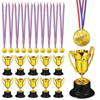 Подарък награди Медали Детски шийни лента Студентски награди Футболен клас Пластмасов игри награда Детски трофей