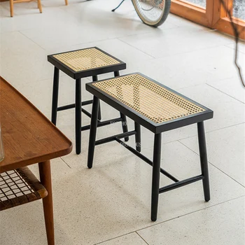 Стол от ратан е в Скандинавски стил от масивно дърво Минималистичен Модерен Нисък стол В японски стил Ретро Трапезни столове За ресторант Ins Log Козметични Табуретка