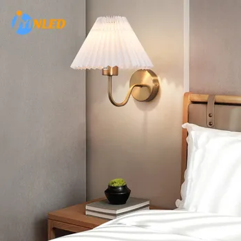 Текстилен плиссированный нощни монтиран на стената лампа във френски ретро стил E27, монтиран на стената лампа, 1 Лампа за спални, хол, тапицерия от антични месинг