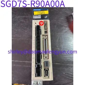 Употребяван серво SGD7S-R90A00A за проверка на работата на