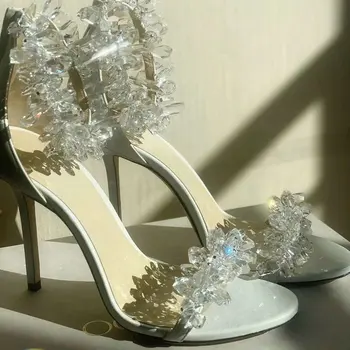 Думата С Кристали, дамски Сандали на висок ток, 2023 Летни Нови Бели Стъклени Обувки, Женското Усещане за Вълшебно Вятъра