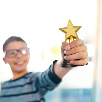 Конкурс Star Trophy Пластмасови Златни трофеи, Подпори за ранно обучение, Победители на конкурси, Награди, Малки декоративни награди за деца